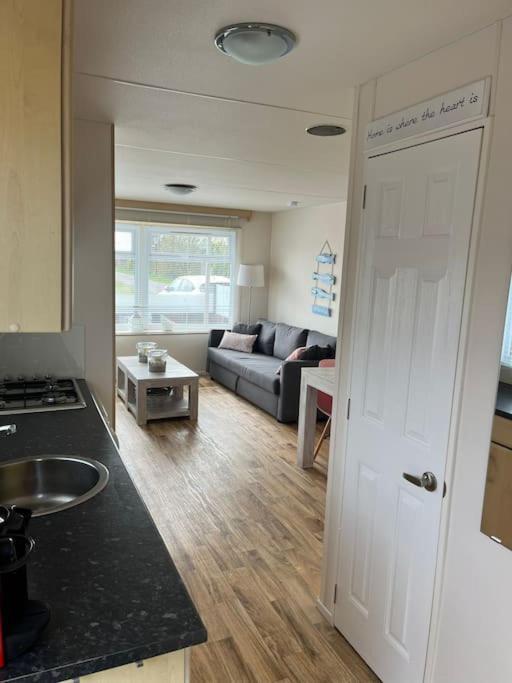 Chalet + Tiny House Nabij Strand Petten Esterno foto
