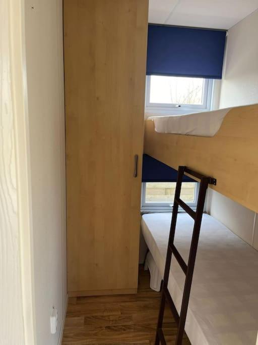 Chalet + Tiny House Nabij Strand Petten Esterno foto
