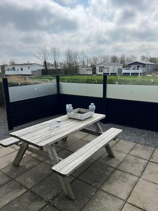Chalet + Tiny House Nabij Strand Petten Esterno foto