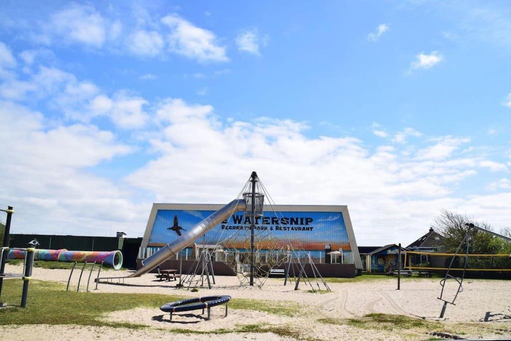 Chalet + Tiny House Nabij Strand Petten Esterno foto